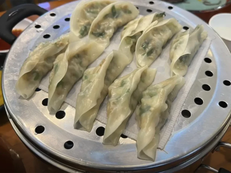 송도 만두집 청실홍실